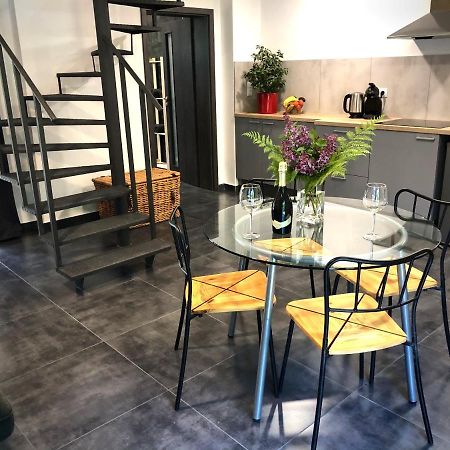 Mezonetovy Apartman S Terasou Na Samote V Lese Vlkava Екстериор снимка