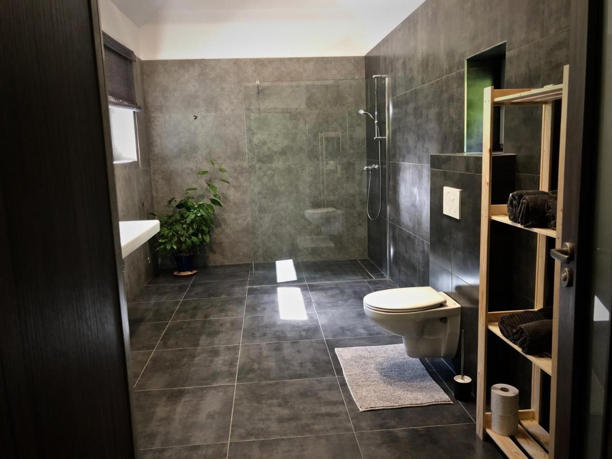 Mezonetovy Apartman S Terasou Na Samote V Lese Vlkava Екстериор снимка
